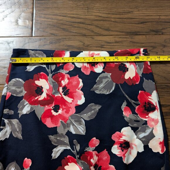 RW&CO pencil skirt navy red floral size 0 - Picture 6 of 15